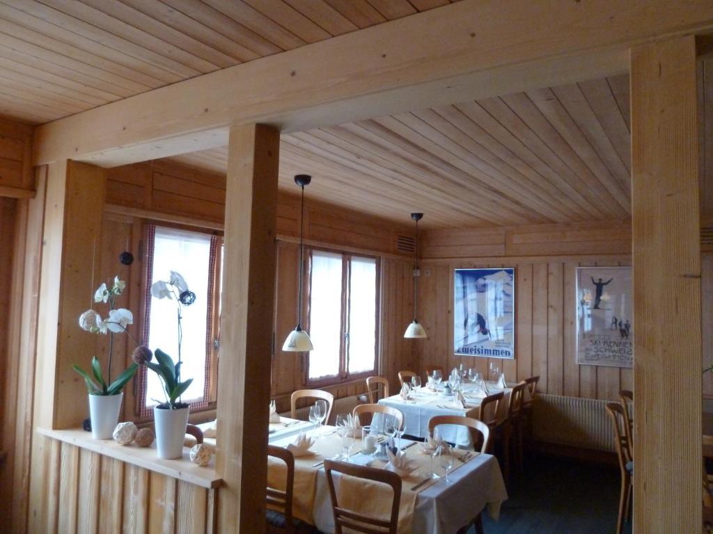 Hotel Gasthof Derby Zweisimmen Exterior foto