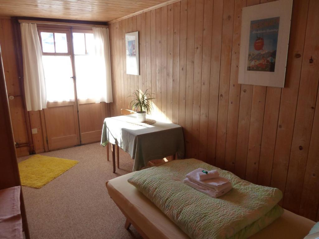 Hotel Gasthof Derby Zweisimmen Zimmer foto